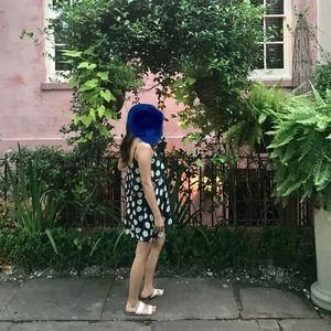 Daisy print flowy dress